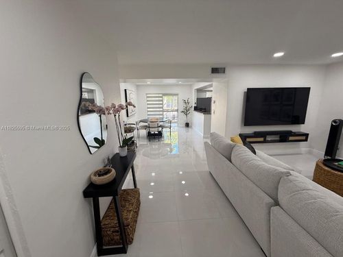 apt-364e-8401 Sw 107th Ave, Miami, FL, 33173-4398 | Card Image