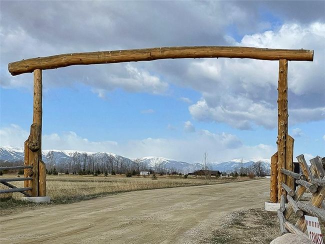 Paradise Meadows entry overhead | Image 22