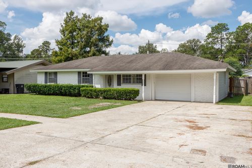 352 Fontainbleau Dr, Baton Rouge, LA, 70819-3333 | Card Image