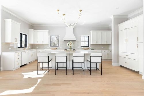 105 Adams Avenue, Newton, MA, 02465 | Card Image