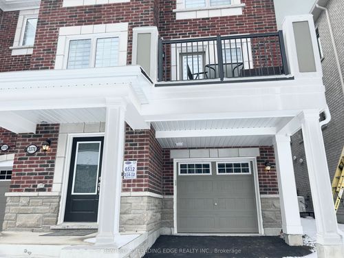 3378 Swordbill St, Pickering, ON, L1X0N1 | Card Image