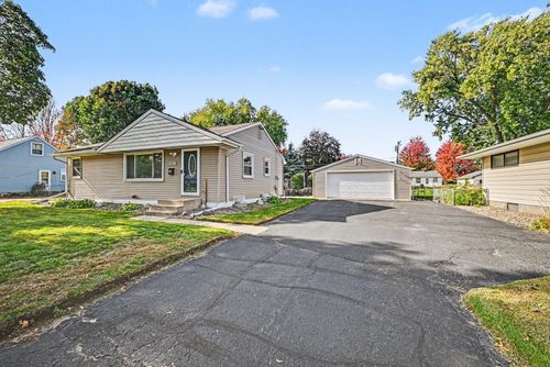 6961 Clayton Ave, Inver Grove Heights, MN, 55076-2121 | Card Image