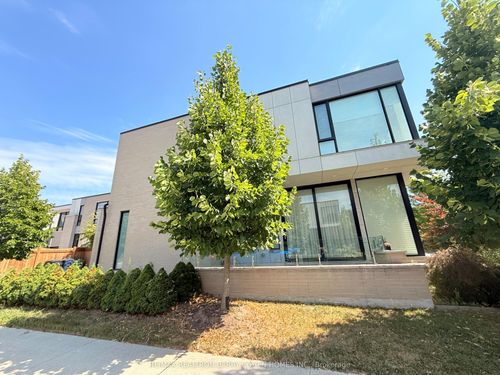 9 Fairmeadow Ave, North York, ON, M2P0A5 | Card Image