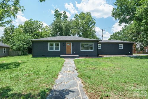 841 Murphy St, Kannapolis, NC, 28081-4897 | Card Image