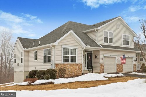 129 Haslan Ln, COATESVILLE, PA, 19320-2063 | Card Image
