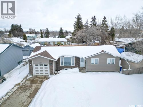 2858 Dunn Dr, Prince Albert, SK, S6V6K7 | Card Image