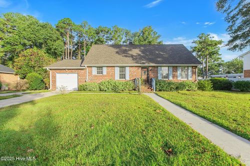 1409 Clifton Rd, Jacksonville, NC, 28540-8208 | Card Image