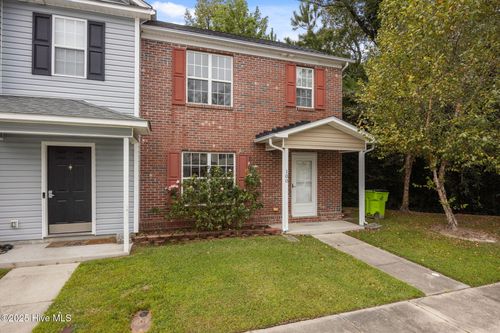 100 Apache Trl, Havelock, NC, 28532-2919 | Card Image