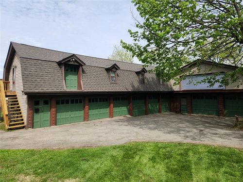 27 Richmond St, Crafton, PA, 15205-2521 | Card Image