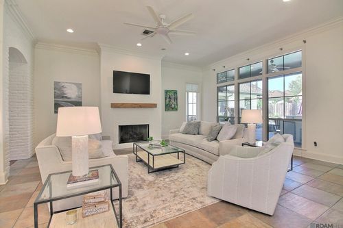 413 Longmeadow Dr, Baton Rouge, LA, 70810-9513 | Card Image