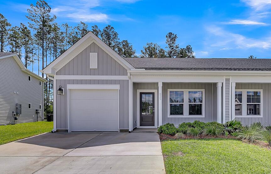 Descartes St, Summerville, SC 29486