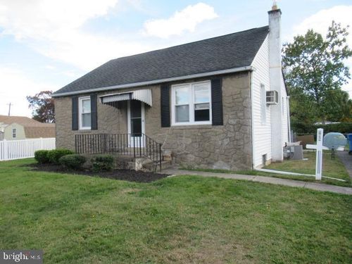 222 New York Ave, CROYDON, PA, 19021-6616 | Card Image