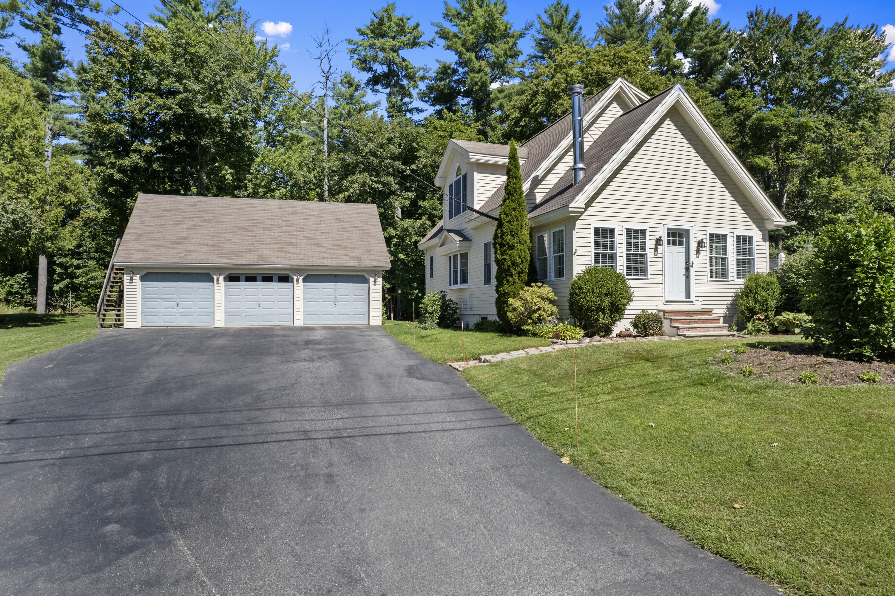 Bradman St, Auburn, ME 04210