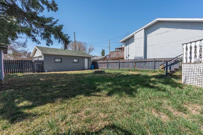 14 1st Avenue S, House other with 5 bedrooms, 2 bathrooms and 4 parking in Hay Lakes AB | Image 24