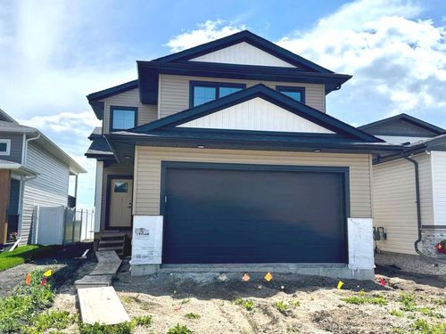 181 Norseman Close, Penhold, AB, T0M1R0 | Card Image
