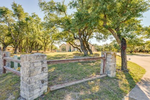 17909 Westward Look, Dripping Springs, TX, 78620-5057 | Card Image