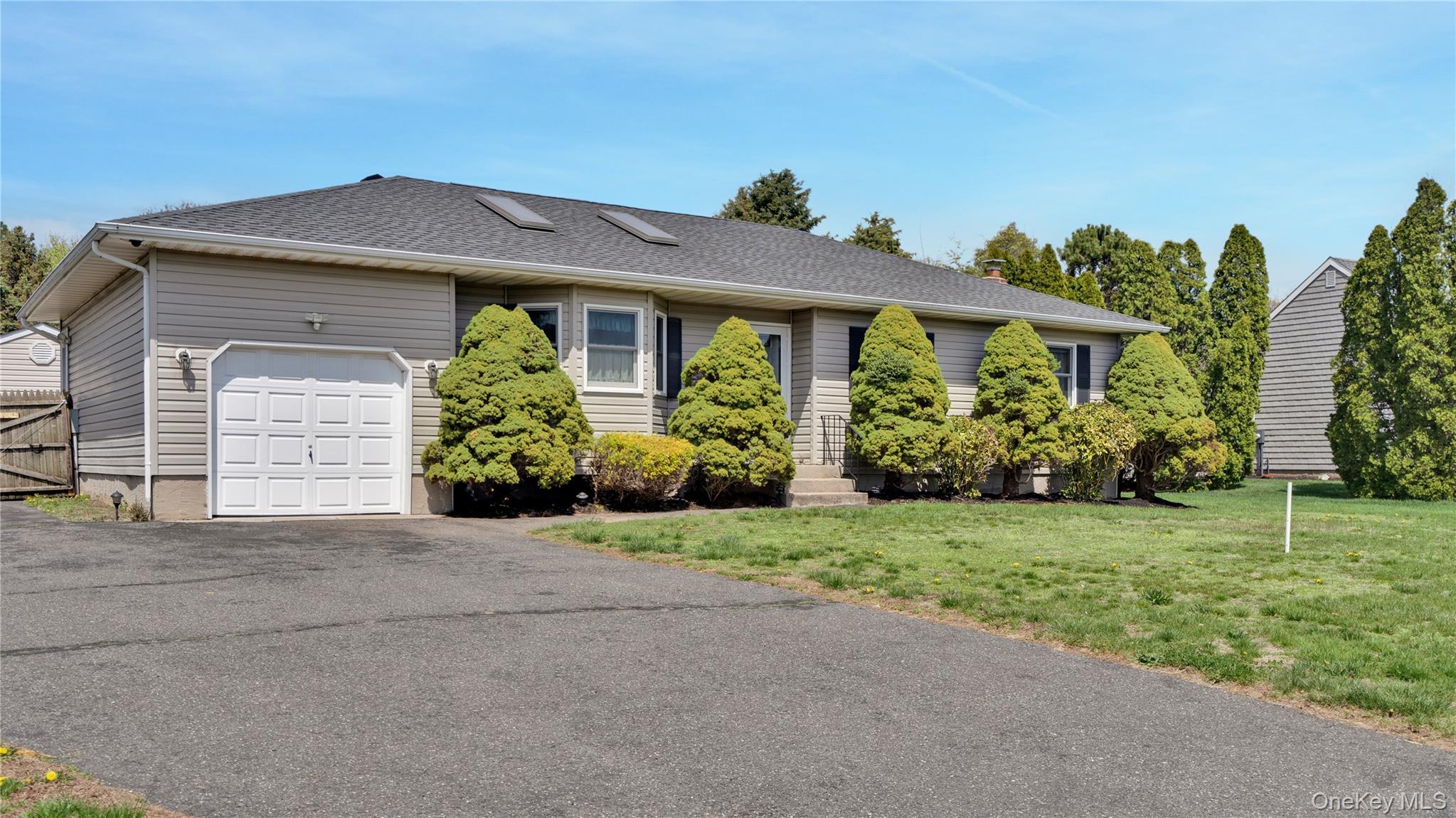 Residential in Riverhead 5