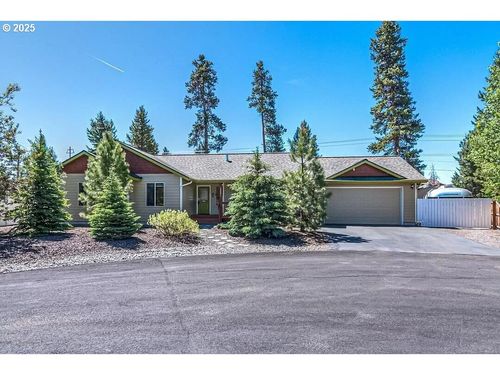 16691 Oakridge Pl, La Pine, OR, 97739-1415 | Card Image