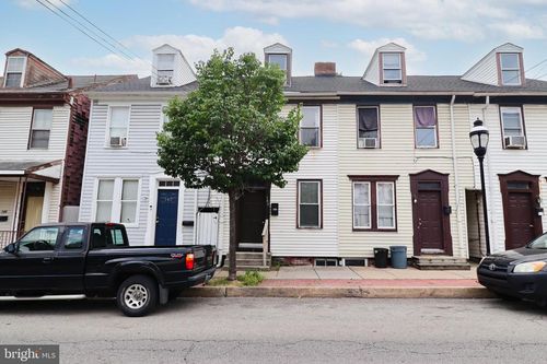 140 S Penn St, YORK, PA, 17401-3830 | Card Image