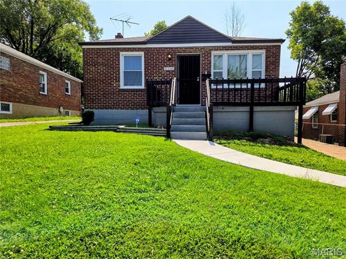 8338 Willett Ave, Jennings, MO, 63136-1344 | Card Image