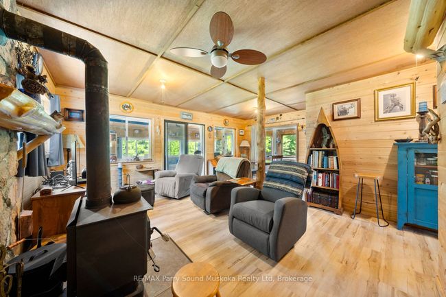 16C Magnet Rd, House other with 4 bedrooms, 1 bathrooms and 2 parking in Magnetawan ON | Image 41
