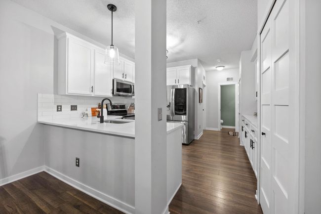 18-web-or-mls-17806 Elm Rd N-18.jpg | Image 14