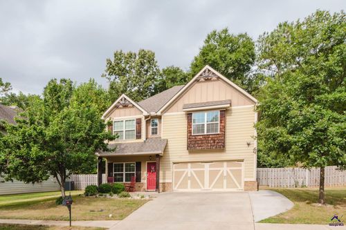 211 Wild Azalea Dr, Perry, GA, 31069-9445 | Card Image