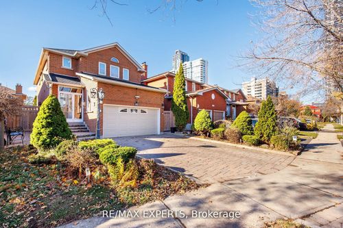 482 Malaga Rd, Mississauga, ON, L5B3W2 | Card Image