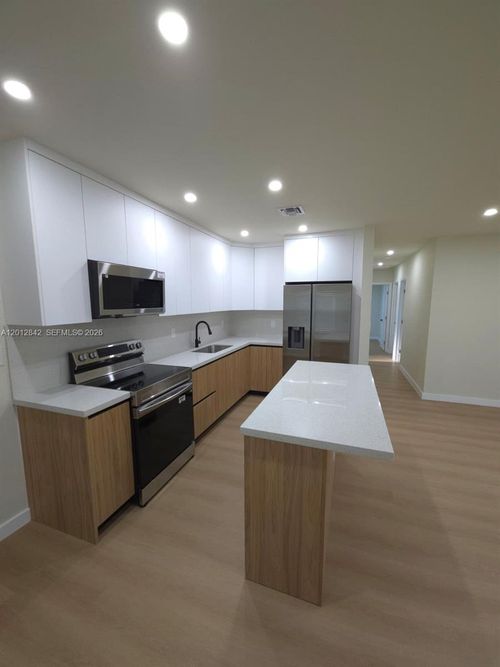 0-720 Nw 33rd Ter, Lauderhill, FL, 33311-6530 | Card Image