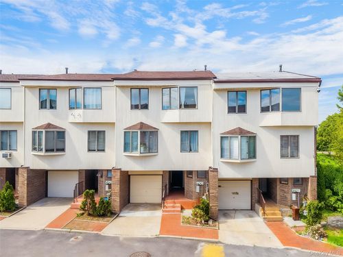 2b-12027 Riviera Ct, College Point, NY, 11356-1108 | Card Image