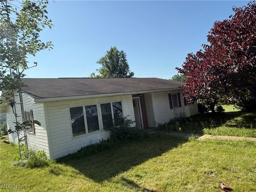 78551 Hamilton Ridge Rd, Freeport, OH, 43973-9321 | Card Image