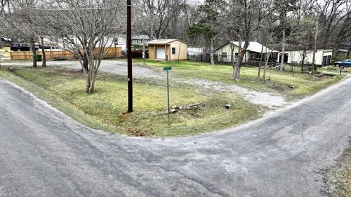 203 Preston Shores Dr, Pottsboro, TX, 75076-4155 | Card Image