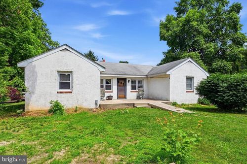 339 Beacon Light Rd, PARKESBURG, PA, 19365-2123 | Card Image