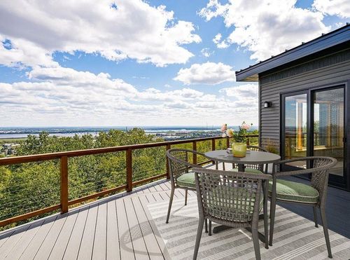 2102 Haines Rd, Duluth, MN, 55811 | Card Image