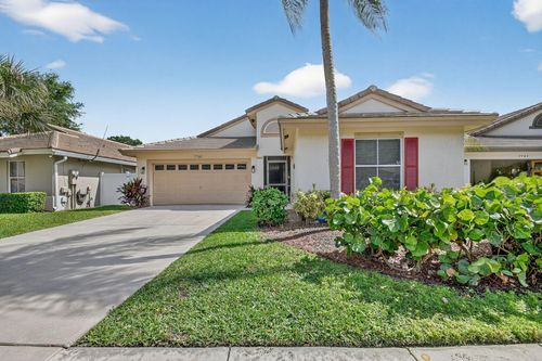 7760 Manor Forest Ln, Boynton Beach, FL, 33436-8816 | Card Image