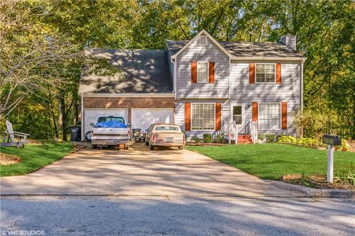 7490 Hunters Ridge Dr, Douglasville, GA, 30134-4006 | Card Image