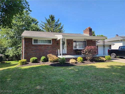 515 W Wood St, Lowellville, OH, 44436-1043 | Card Image