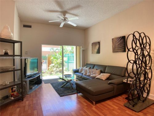 apt-115-6001 Sw 70th St, South Miami, FL, 33143-3417 | Card Image