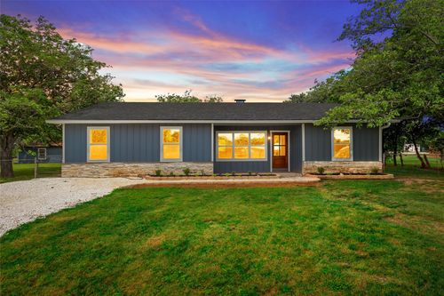 4593 E Old Axtell Rd, Axtell, TX, 76624-1270 | Card Image