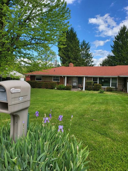 181 Hillcrest Dr, Wellsburg, WV, 26070-1939 | Card Image