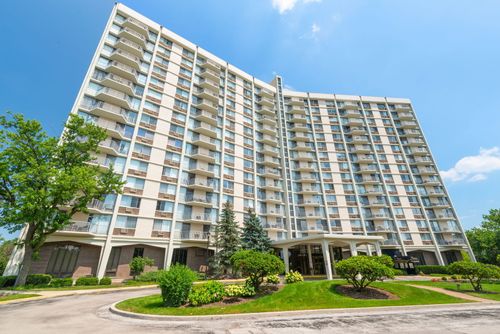 unit-16g-40 N Tower Rd, Oak Brook, IL, 60523-1144 | Card Image