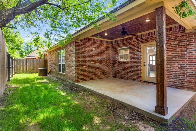 1210 Cobblestone Ct, House other with 3 bedrooms, 2 bathrooms and null parking in Carthage TX | Image 33