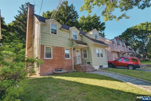 35 Birch St, West Orange, NJ, 07052-4533 | Card Image
