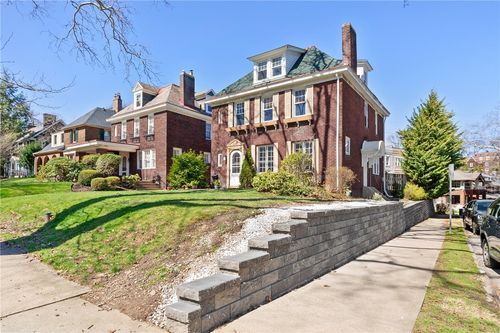 6673 Kinsman Rd, Squirrel Hill, PA, 15217-1310 | Card Image