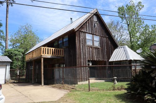 221 Caroline Trail, Anahuac, TX, 77514 | Card Image