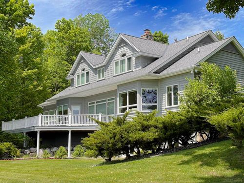 731 W Hathaway Rd, Harbor Springs, MI, 49740-9529 | Card Image