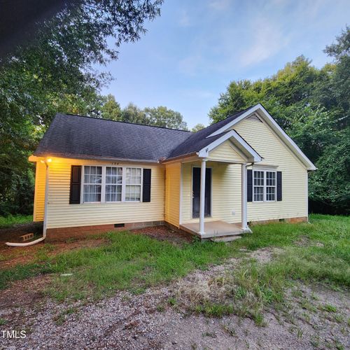 134 W Oak Ave, Wake Forest, NC, 27587-2134 | Card Image