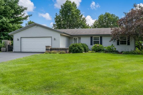 6427 Greystone, Roscoe, IL, 61073-7138 | Card Image