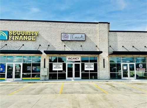 585 Parkerson Ave, Crowley, LA, 70526-4363 | Card Image