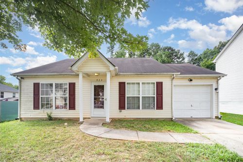 513 Stillgreen Ln, Charlotte, NC, 28214-1355 | Card Image